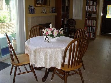 via-tercero-homes-4-dining-room.jpg