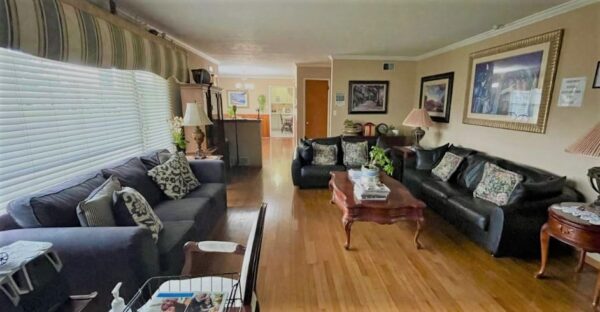 violet-residential-care-3-living-room.jpg