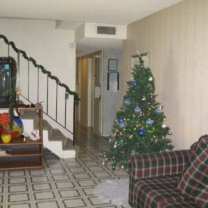 we-care-senior-living-3-living-room.jpg