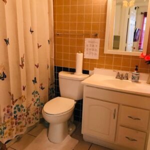whispering-oaks-waverly-7-bathroom.jpg